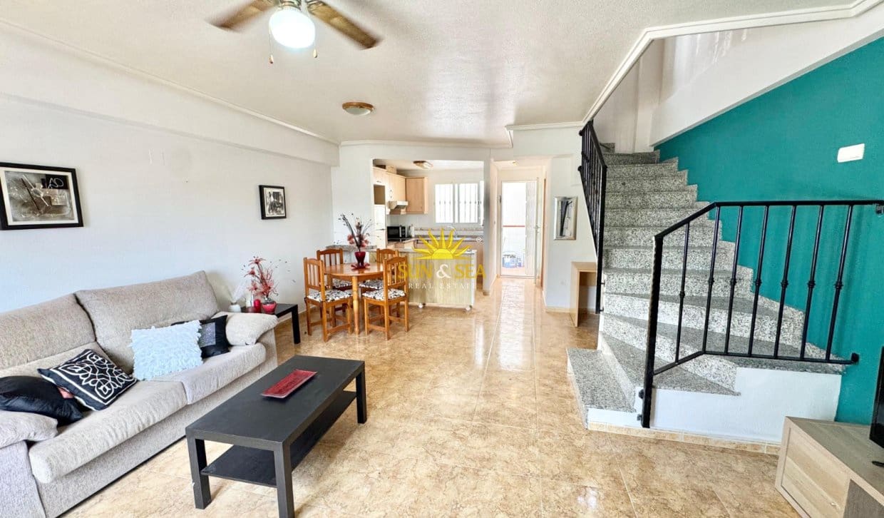 2 soveværelse Villa til leje i Algorfa med swimmingpool garage - € 750 (Ref: 9928357)