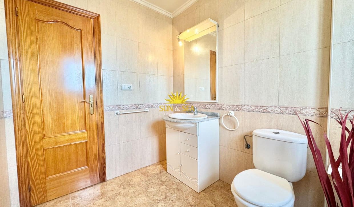 2 soveværelse Villa til leje i Algorfa med swimmingpool garage - € 750 (Ref: 9928357)