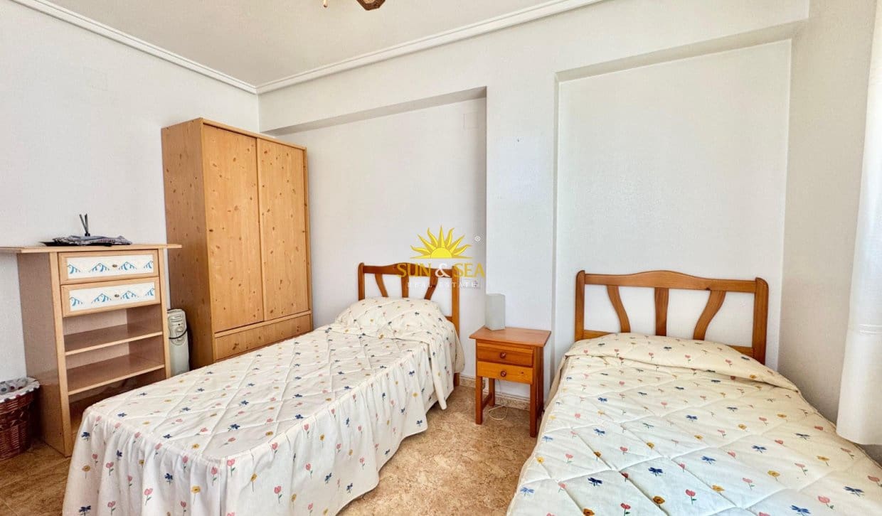 2 soveværelse Villa til leje i Algorfa med swimmingpool garage - € 750 (Ref: 9928357)