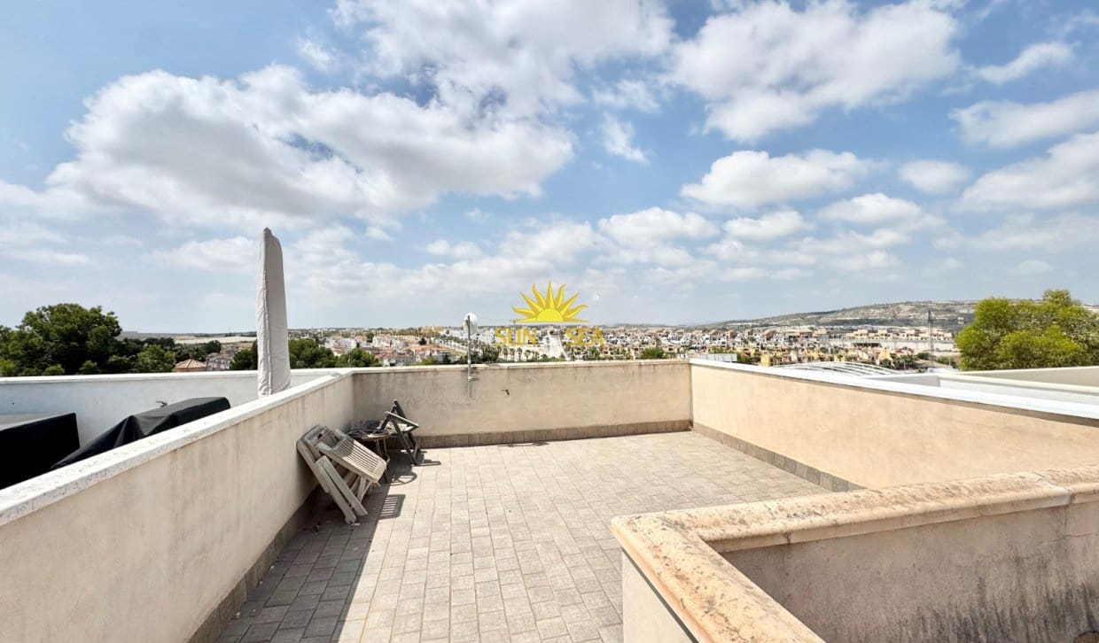 2 soveværelse Villa til leje i Algorfa med swimmingpool garage - € 750 (Ref: 9928357)