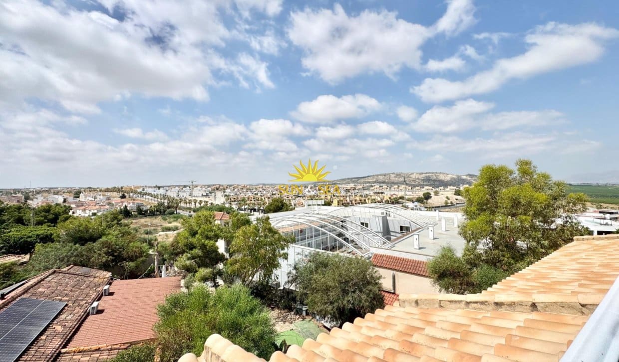 2 soveværelse Villa til leje i Algorfa med swimmingpool garage - € 750 (Ref: 9928357)