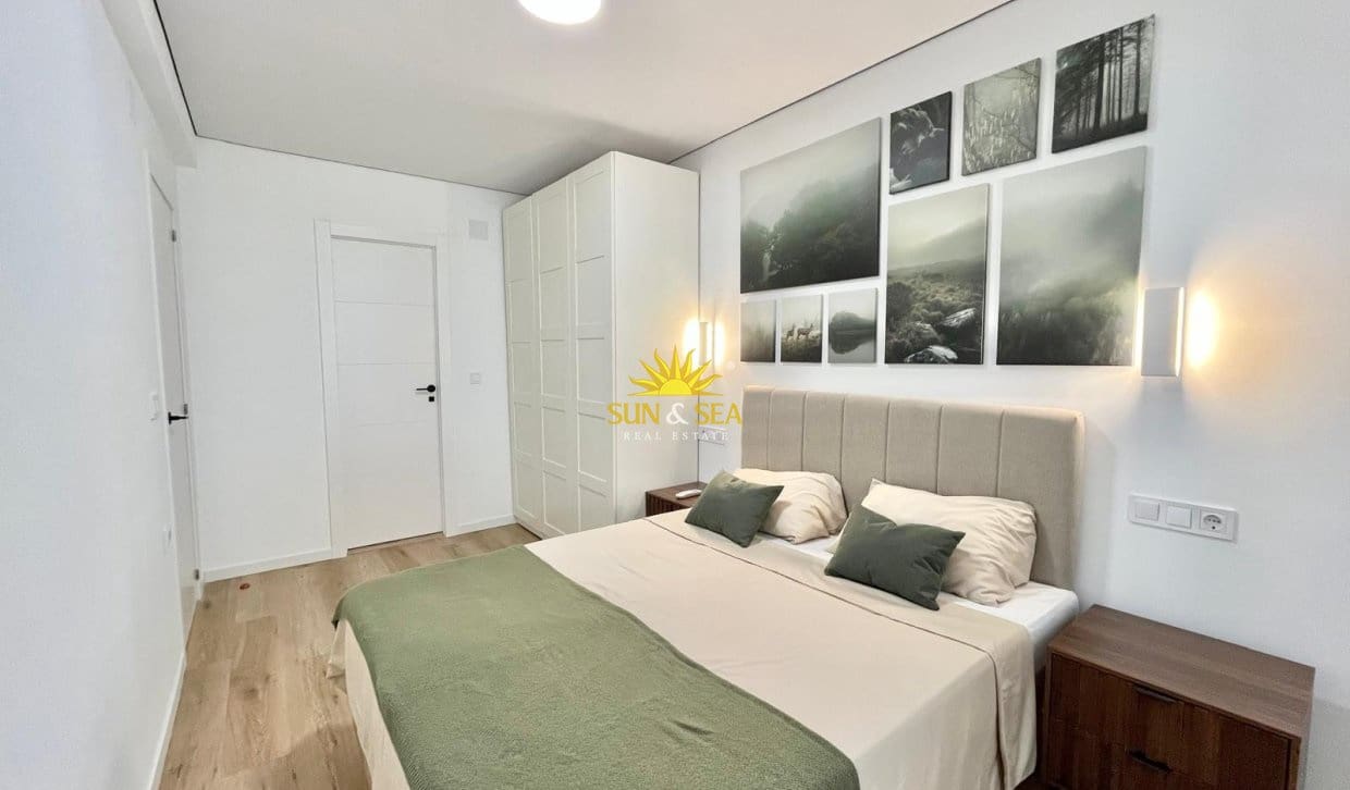2 slaapkamer Appartement te koop in Torrevieja - € 230.000 (Ref: 9928488)
