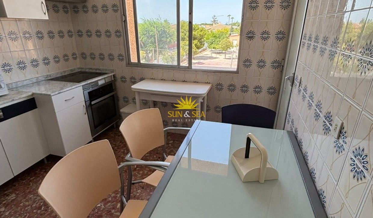   4 soveværelse   ferieLejlighed i Santiago de la Ribera     - € 850 (Ref: 9928548)