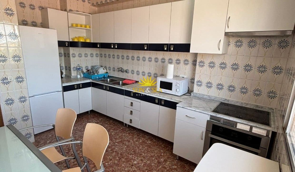   4 soveværelse   ferieLejlighed i Santiago de la Ribera     - € 850 (Ref: 9928548)