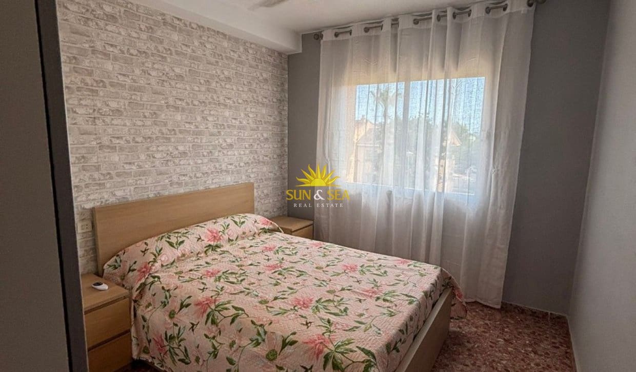   4 soveværelse   ferieLejlighed i Santiago de la Ribera     - € 850 (Ref: 9928548)
