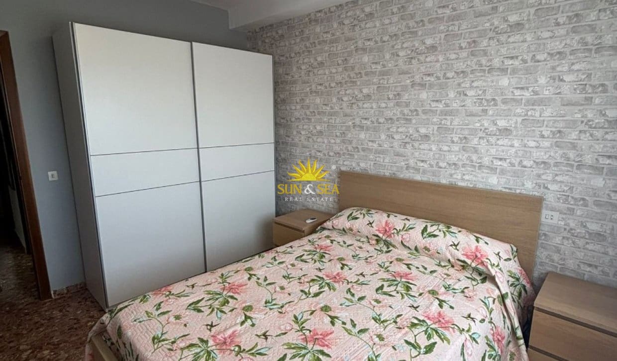   4 soveværelse   ferieLejlighed i Santiago de la Ribera     - € 850 (Ref: 9928548)