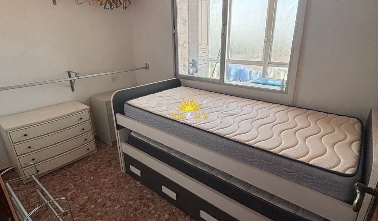   4 soveværelse   ferieLejlighed i Santiago de la Ribera     - € 850 (Ref: 9928548)