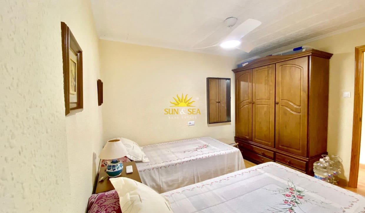 Apartamento de 2 habitaciones en San Pedro del Pinatar en venta - 123.900 € (Ref: 9928549)