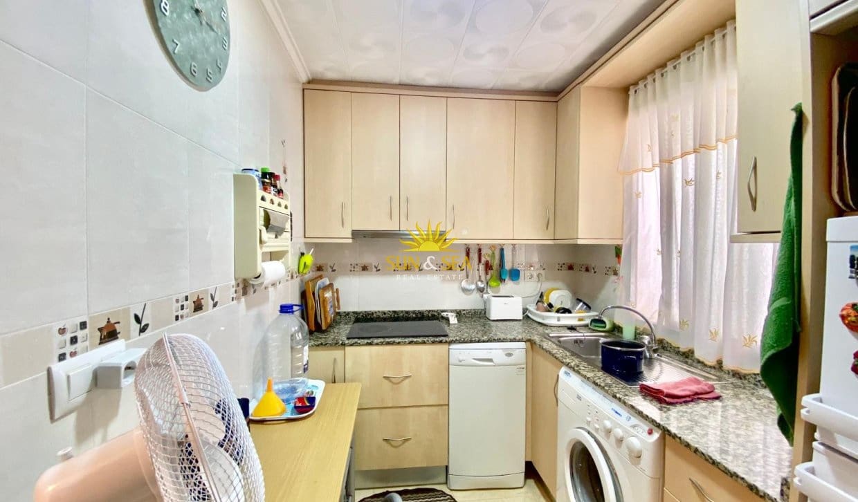 Apartamento de 2 habitaciones en San Pedro del Pinatar en venta - 123.900 € (Ref: 9928549)