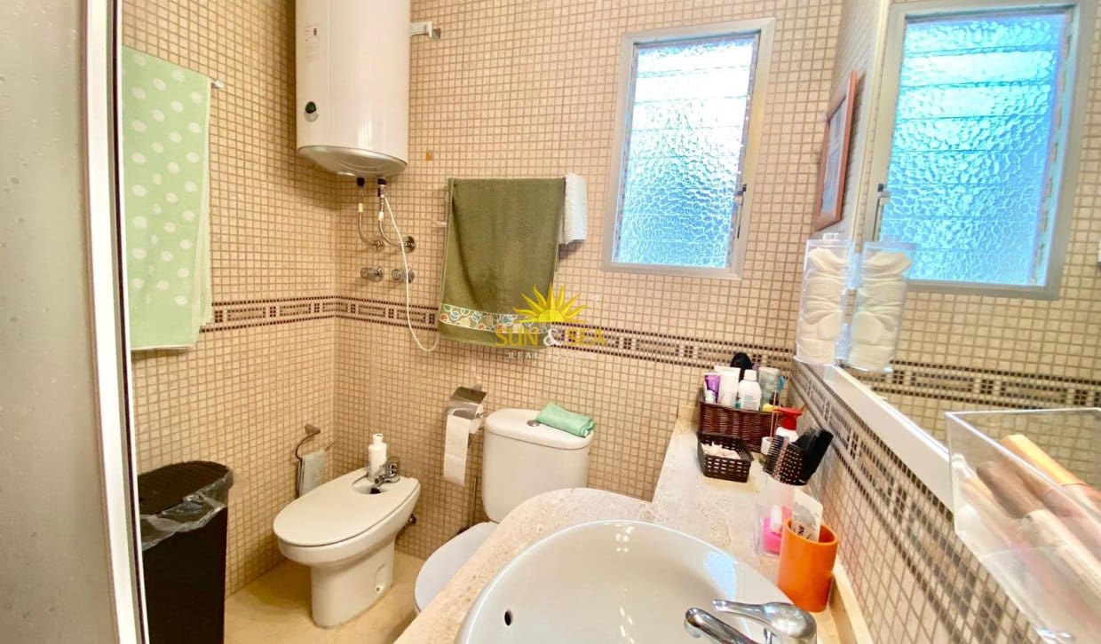 Apartamento de 2 habitaciones en San Pedro del Pinatar en venta - 123.900 € (Ref: 9928549)