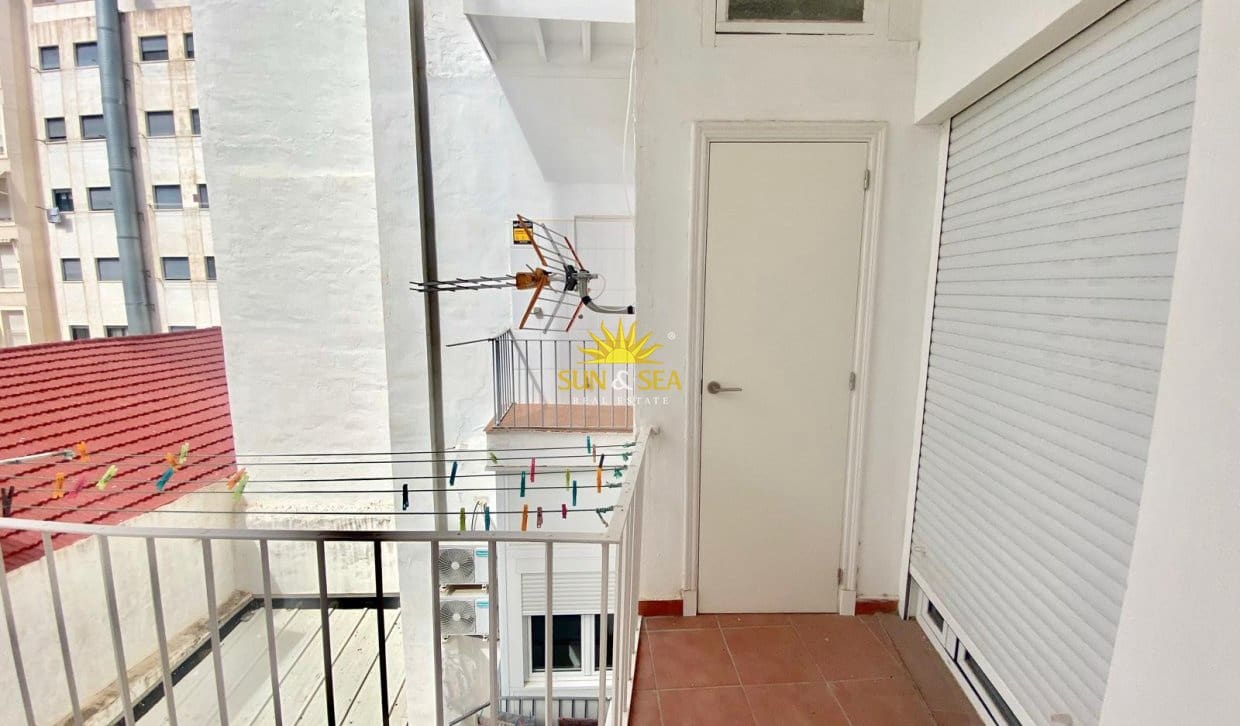 Apartamento de 3 habitaciones en Alicante / Alacant ciudad en venta - 350.000 € (Ref: 9928550)