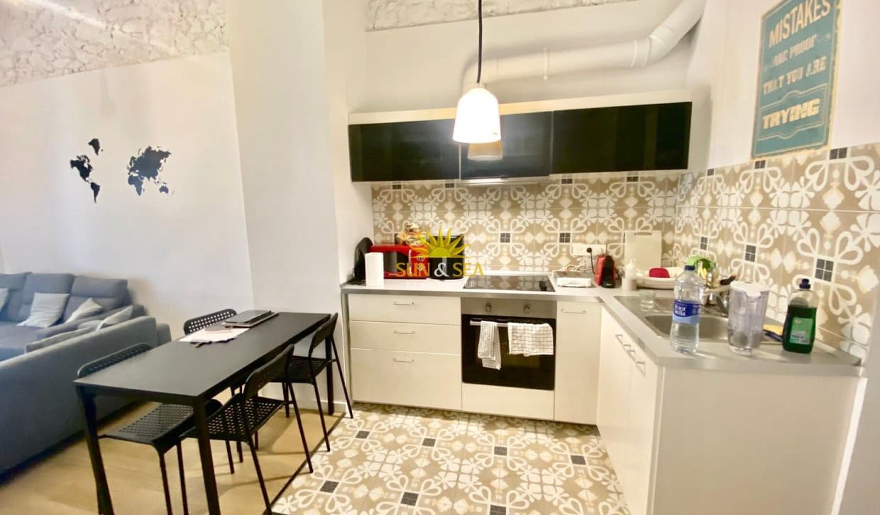 Apartamento de 3 habitaciones en Alicante / Alacant ciudad en venta - 350.000 € (Ref: 9928550)