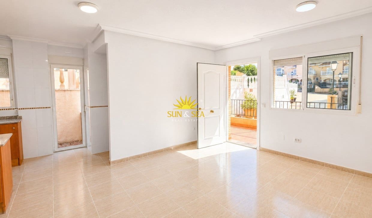 2 sypialnia Dom do wynajęcia w Algorfa z basenem garażem - 750 € (Ref: 9935209)