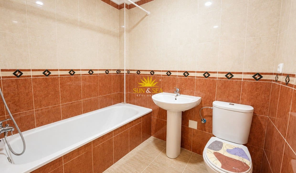 2 sypialnia Dom do wynajęcia w Algorfa z basenem garażem - 750 € (Ref: 9935209)
