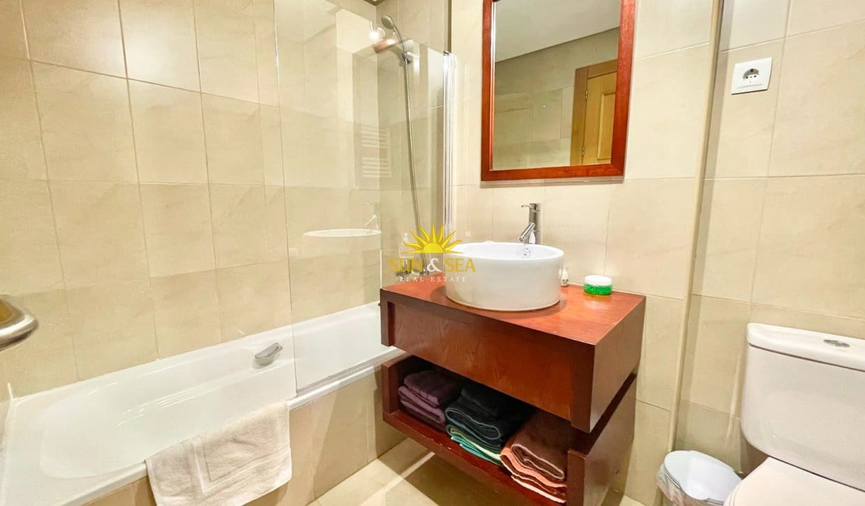 2 Zimmer Apartment zu vermieten in La Torre Golf Resort mit Pool Garage - 950 € (Ref: 9936700)