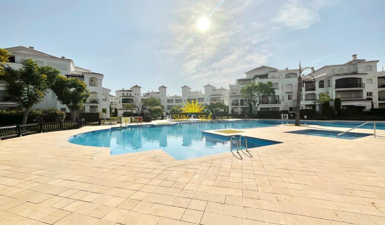 2 Zimmer Apartment zu vermieten in La Torre Golf Resort mit Pool Garage - 950 € (Ref: 9936700)