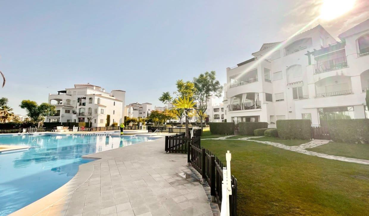 2 Zimmer Apartment zu vermieten in La Torre Golf Resort mit Pool Garage - 950 € (Ref: 9936700)