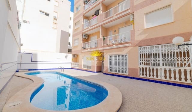 1 slaapkamer Appartement te huur in Avenida Habaneras - Curva de Palangre, Torrevieja met zwembad - € 750 (Ref: 9936702)