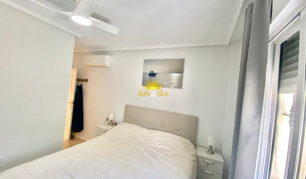2 soveværelse Byhus til salg i Villamartin med swimmingpool - € 239.000 (Ref: 9939018)