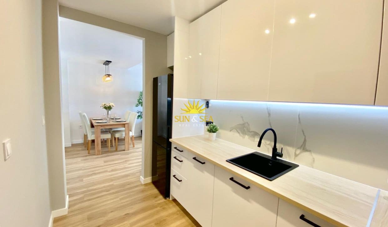 3 soverom Hus til salgs i Los Altos med svømmebasseng - € 279 000 (Ref: 9939019)