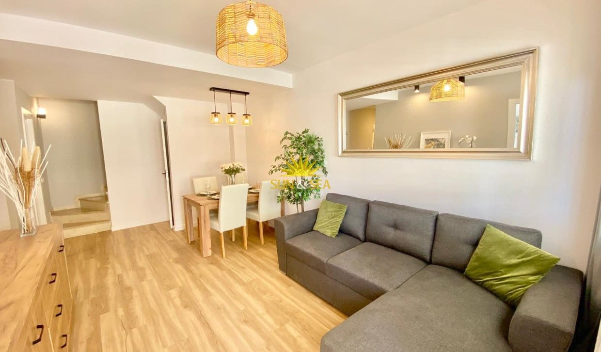 3 soverom Hus til salgs i Los Altos med svømmebasseng - € 279 000 (Ref: 9939019)