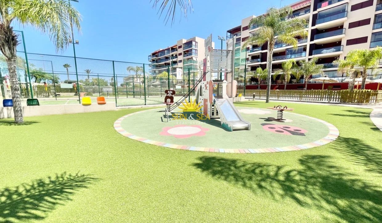 2 sovrum Lägenhet för semesterbostäder i Pilar de la Horadada med pool garage - 2 000 € (Ref: 9939120)