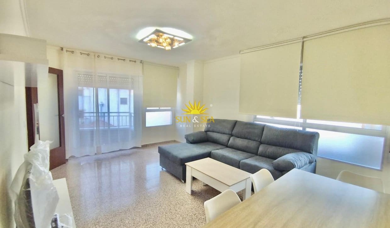 3 makuuhuone Huoneisto vuokrattavana paikassa Almoradi - 800 € (Ref: 9940718)