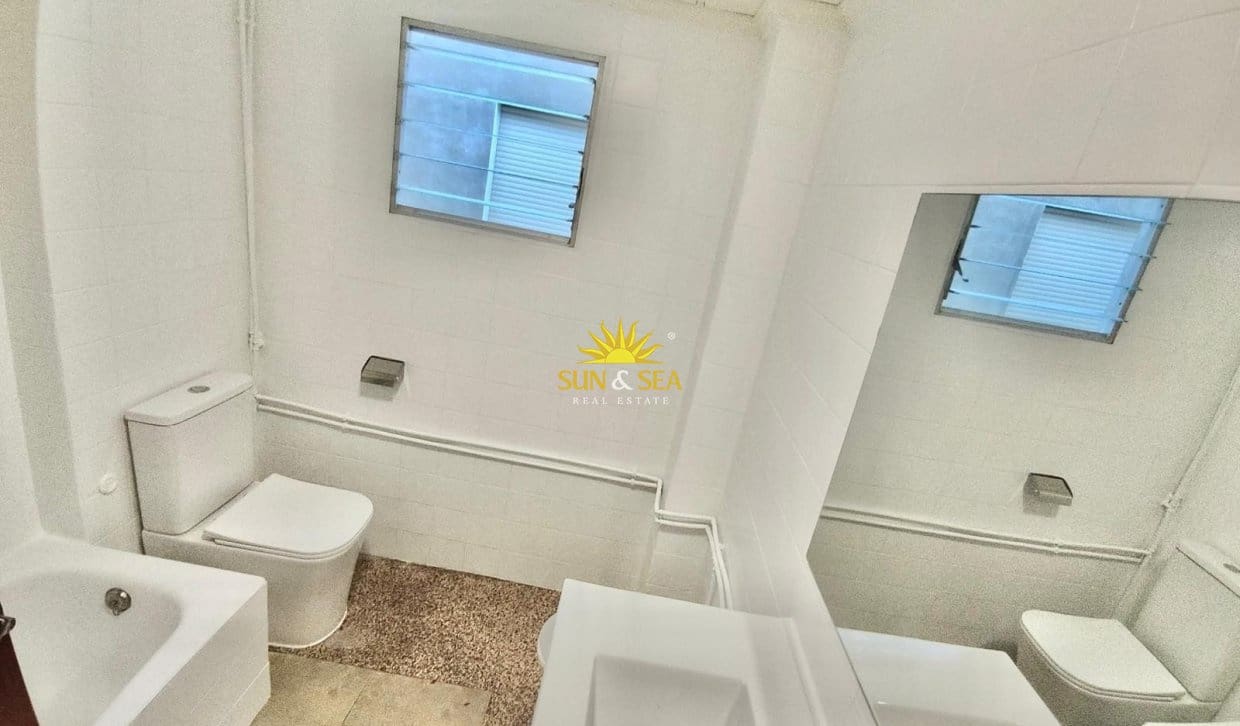 3 makuuhuone Huoneisto vuokrattavana paikassa Almoradi - 800 € (Ref: 9940718)