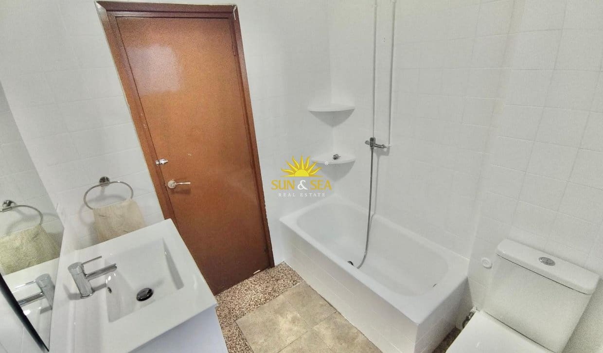 3 makuuhuone Huoneisto vuokrattavana paikassa Almoradi - 800 € (Ref: 9940718)