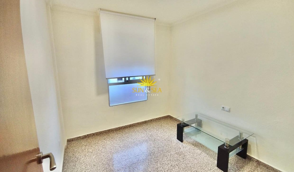 3 makuuhuone Huoneisto vuokrattavana paikassa Almoradi - 800 € (Ref: 9940718)