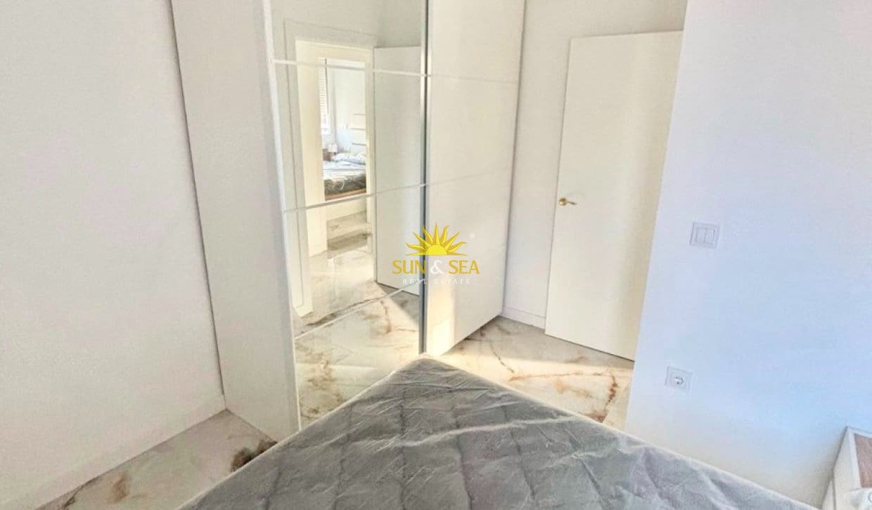 3 quarto Apartamento para arrendar em Murcia cidade com garagem - 1 700 € (Ref: 9941279)