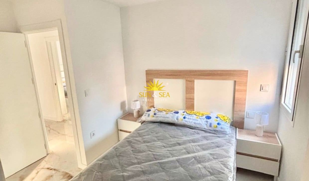 3 quarto Apartamento para arrendar em Murcia cidade com garagem - 1 700 € (Ref: 9941279)
