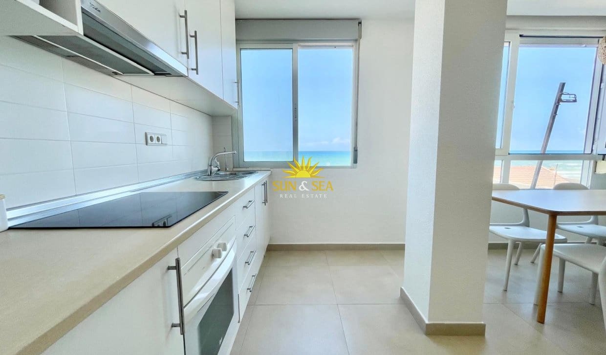 2 sovrum Lägenhet för semesterbostäder i Guardamar del Segura med garage - 1 500 € (Ref: 9941560)