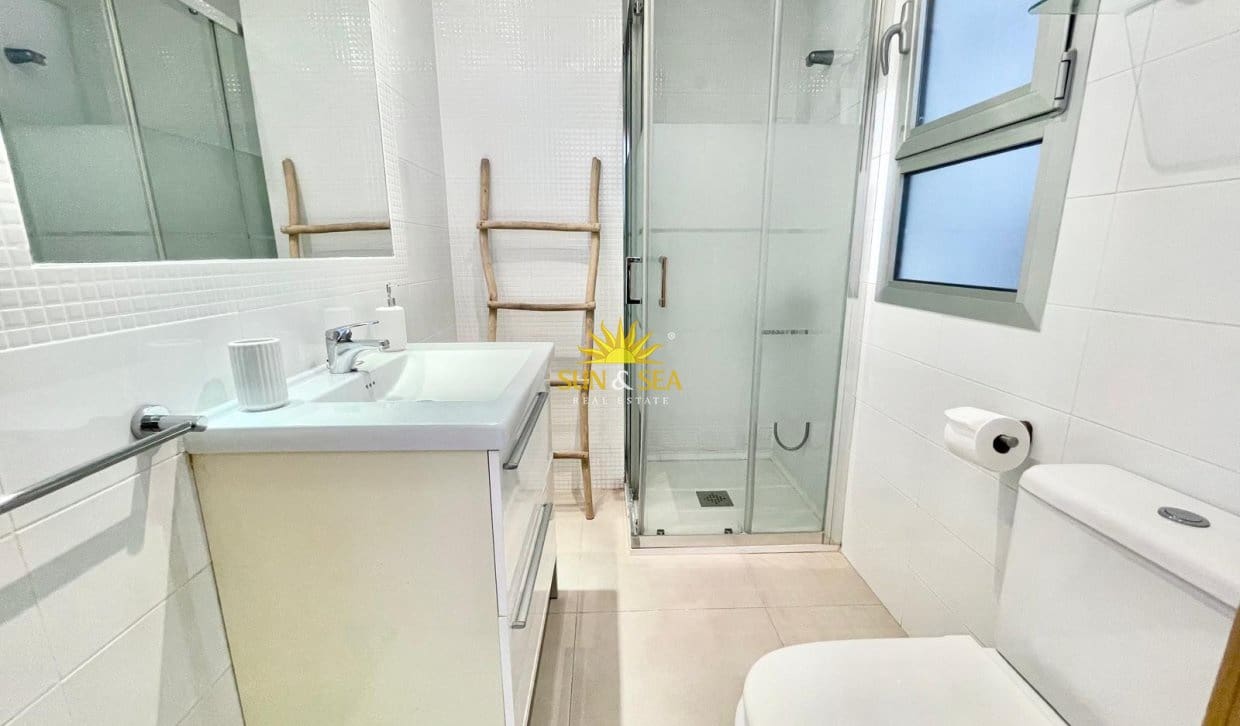 2 sovrum Lägenhet för semesterbostäder i Guardamar del Segura med garage - 1 500 € (Ref: 9941560)