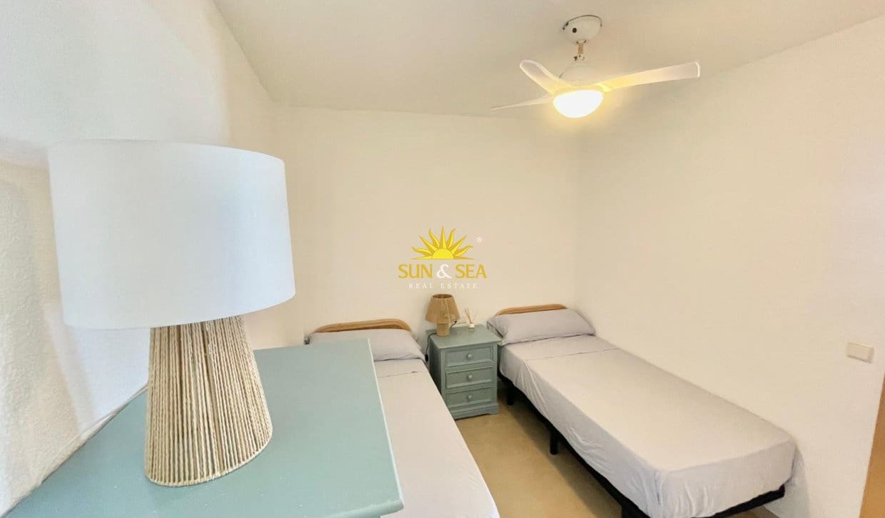 2 sovrum Lägenhet för semesterbostäder i Guardamar del Segura med garage - 1 500 € (Ref: 9941560)