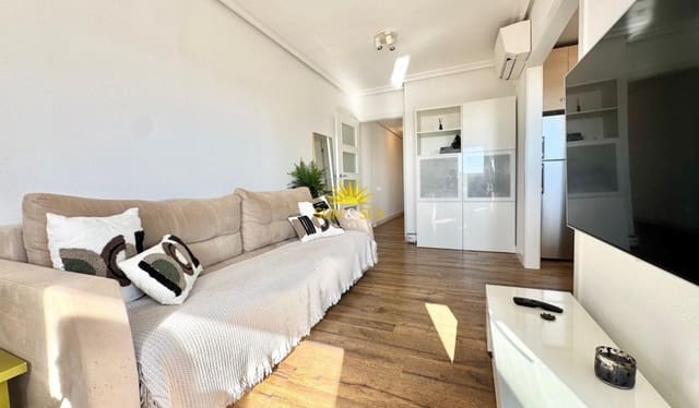 2 soveværelse Lejlighed til leje i Nueva Torrevieja, Torrevieja med swimmingpool - € 850 (Ref: 9944851)