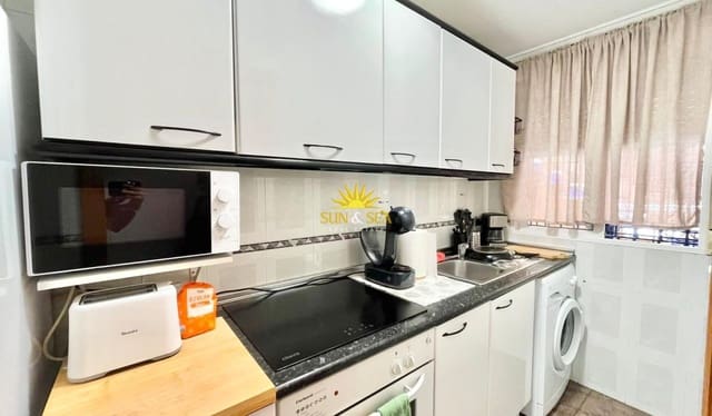 2 sovrum Lägenhet för semesterbostäder i Torrevieja med pool garage - 800 € (Ref: 9946046)