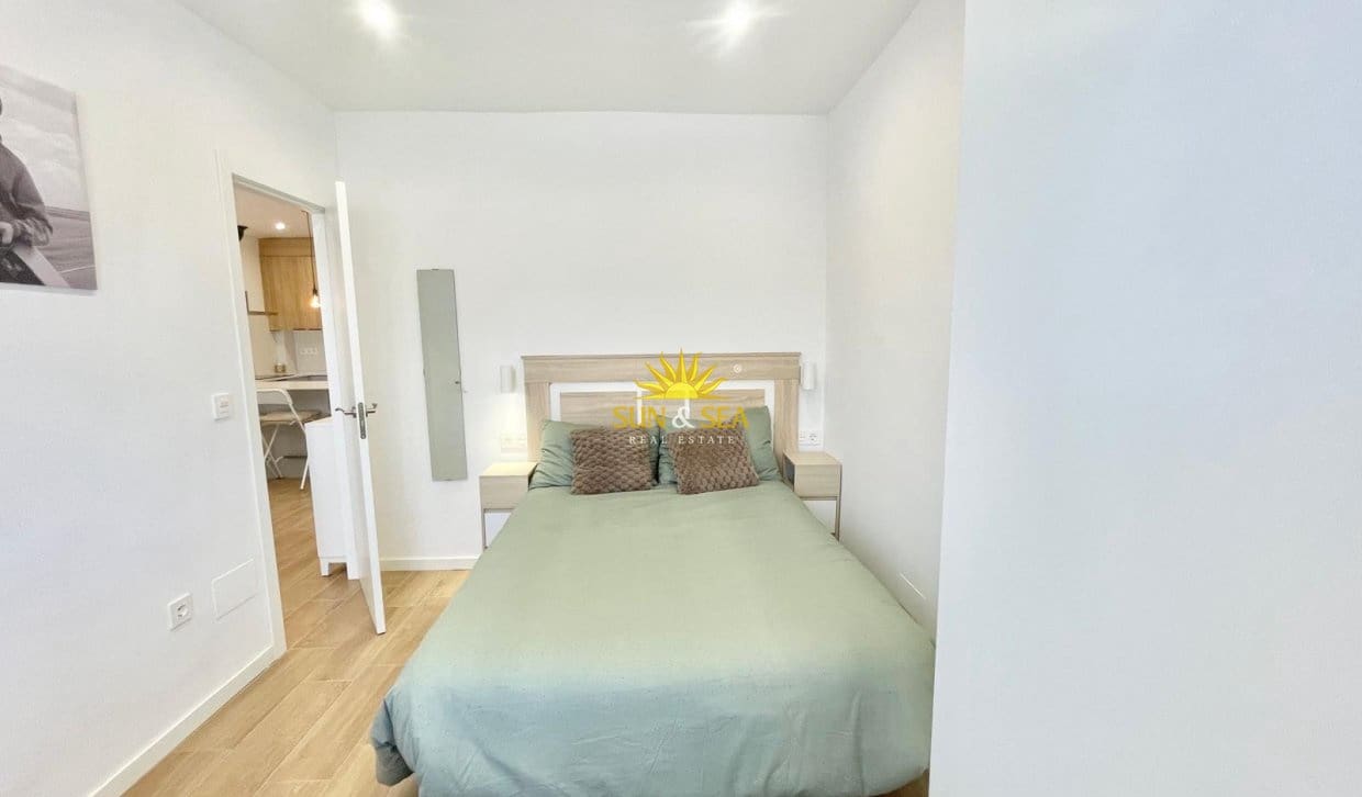 2 Zimmer Doppelhaus zu vermieten in Santiago de la Ribera mit Garage - 900 € (Ref: 9946047)
