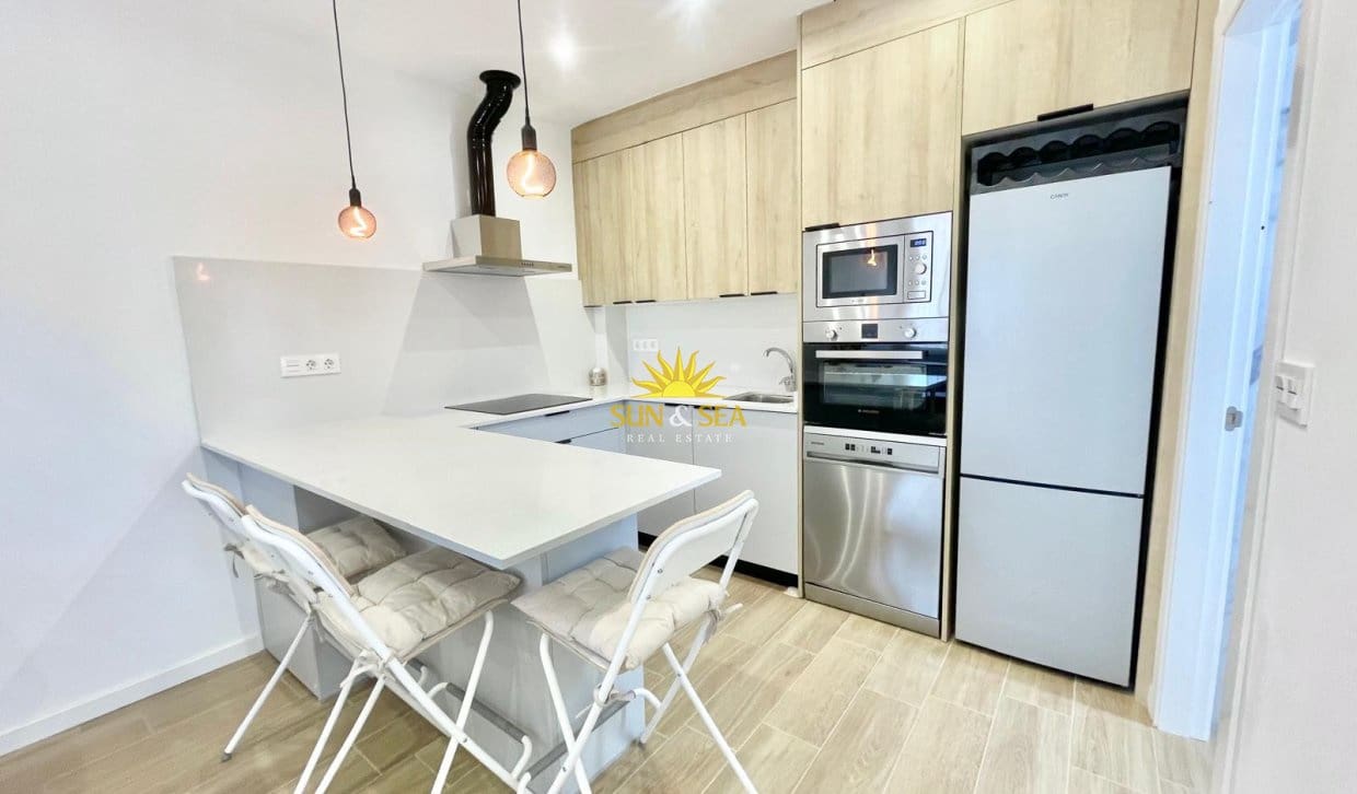 2 Zimmer Doppelhaus zu vermieten in Santiago de la Ribera mit Garage - 900 € (Ref: 9946047)