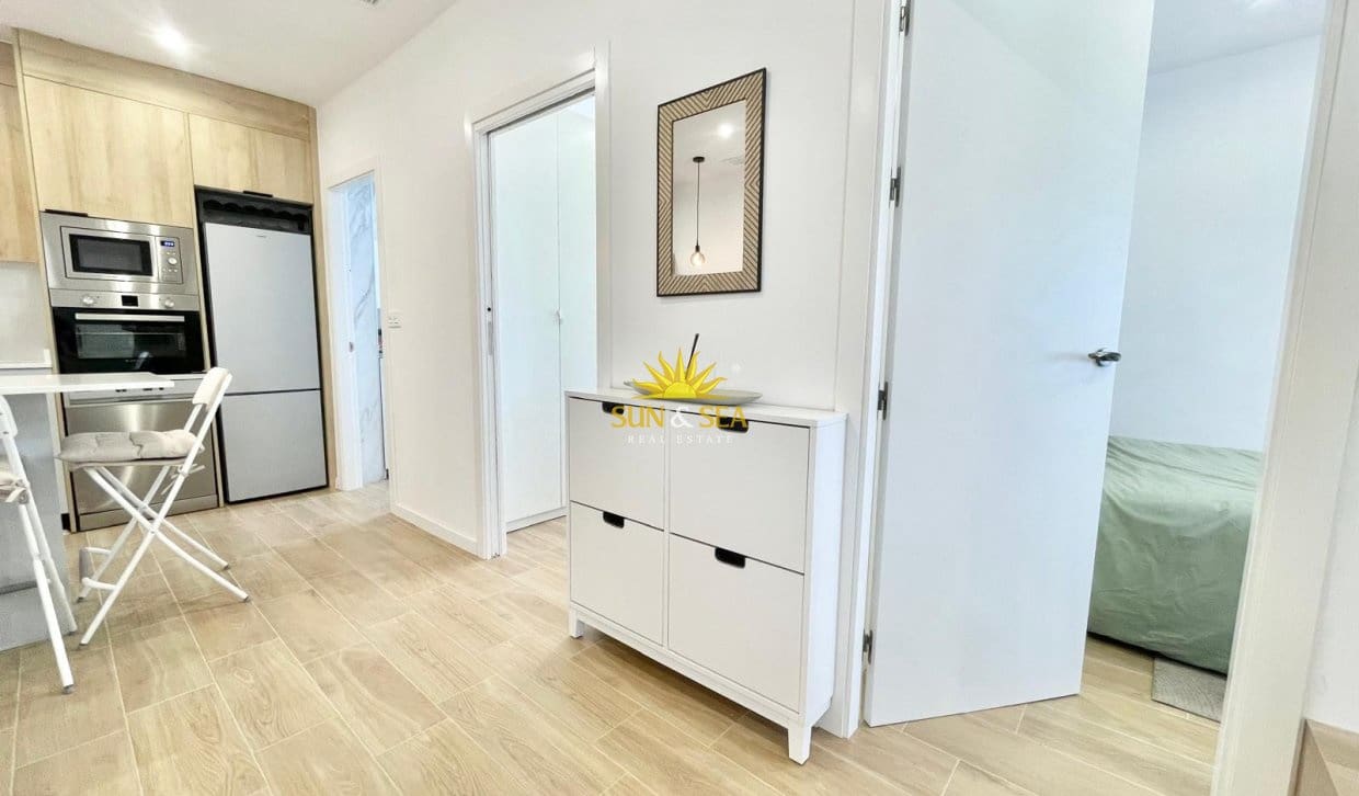 2 Zimmer Doppelhaus zu vermieten in Santiago de la Ribera mit Garage - 900 € (Ref: 9946047)
