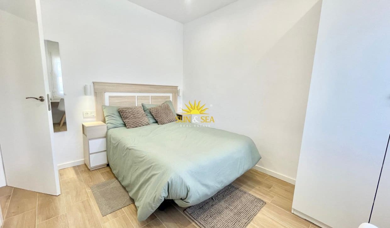 2 Zimmer Doppelhaus zu vermieten in Santiago de la Ribera mit Garage - 900 € (Ref: 9946047)