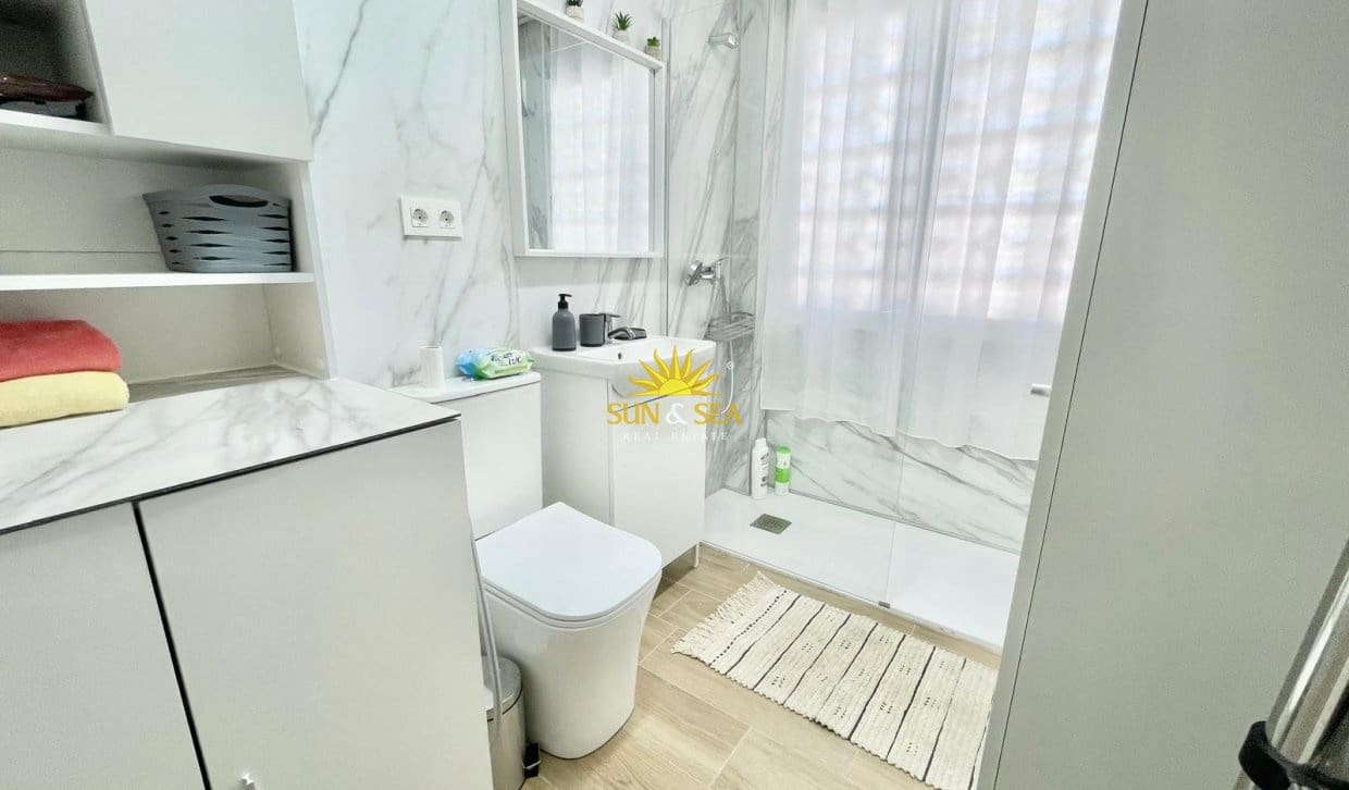 2 Zimmer Doppelhaus zu vermieten in Santiago de la Ribera mit Garage - 900 € (Ref: 9946047)