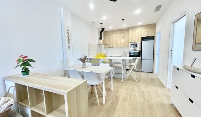 2 soveværelse Semi-Rækkehus til leje i Santiago de la Ribera, San Javier med garage - € 900 (Ref: 9946047)