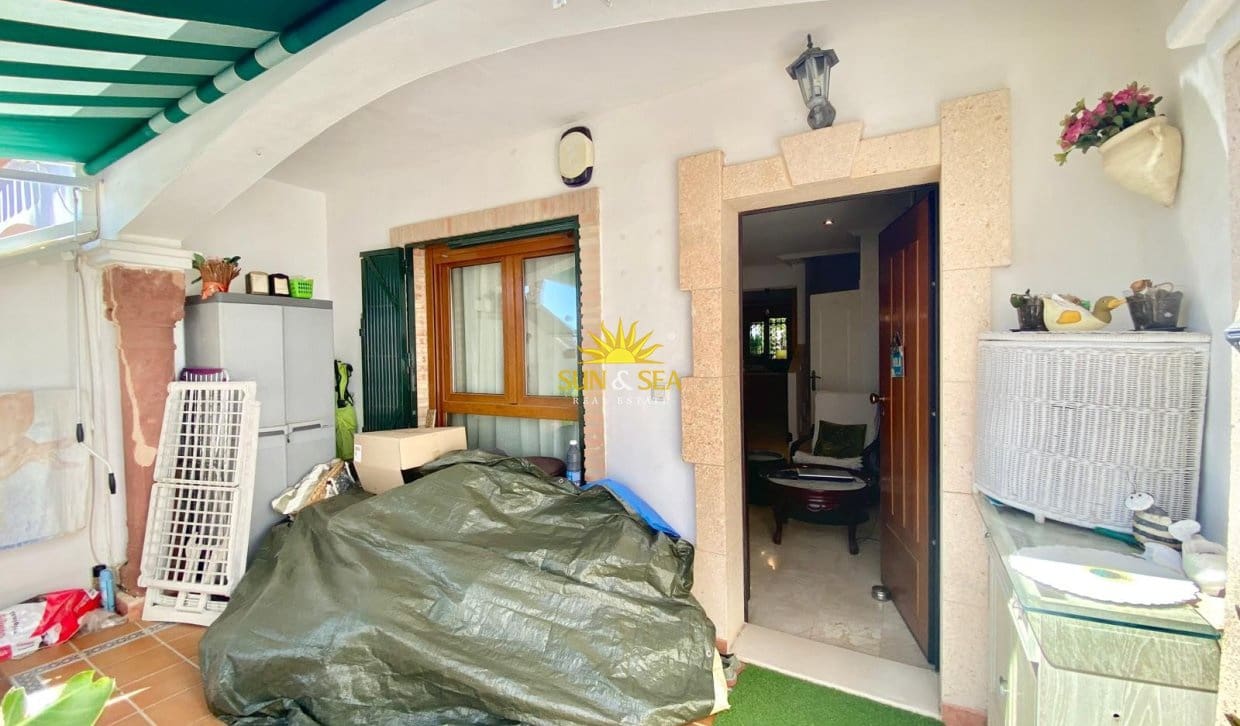 2 soveværelse Byhus til salg i Villamartin med swimmingpool - € 225.000 (Ref: 9946743)