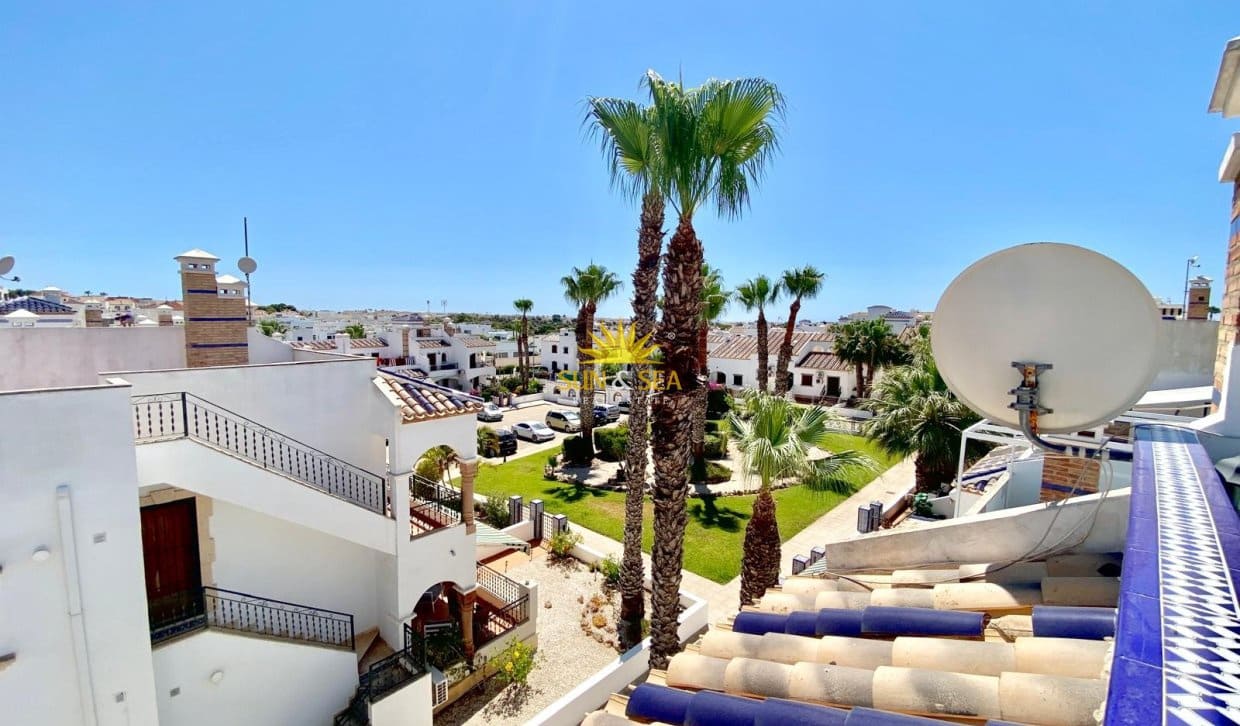 2 soveværelse Byhus til salg i Villamartin med swimmingpool - € 225.000 (Ref: 9946743)