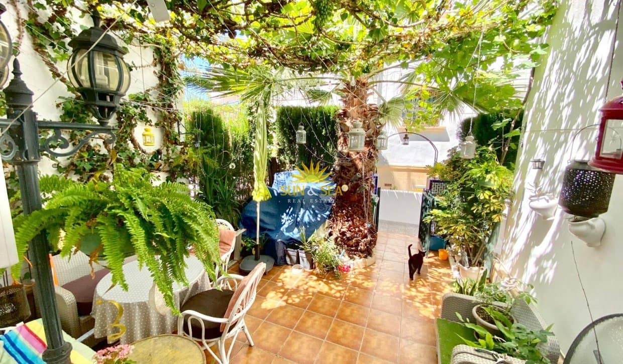 2 soveværelse Byhus til salg i Villamartin med swimmingpool - € 225.000 (Ref: 9946743)