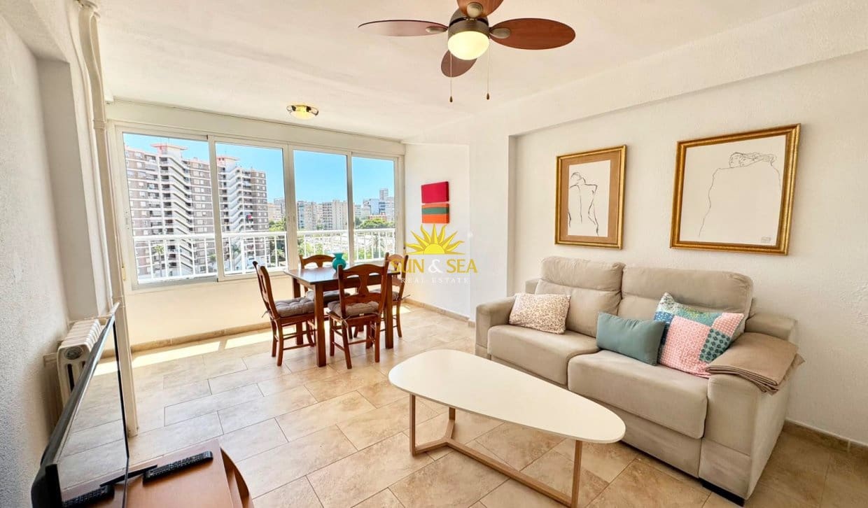 1 Zimmer Apartment zu vermieten in Alicante / Alacant Stadt mit Pool Garage - 1.200 € (Ref: 9948685)