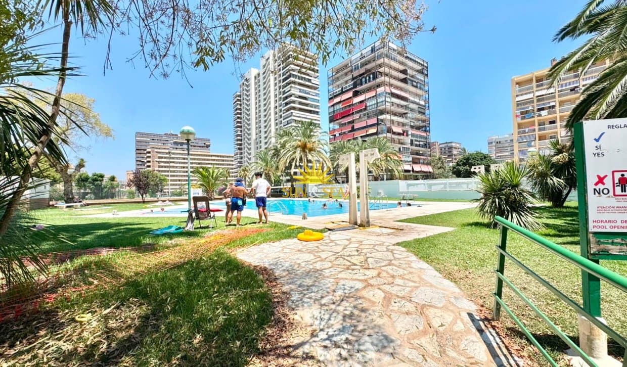 1 Zimmer Apartment zu vermieten in Alicante / Alacant Stadt mit Pool Garage - 1.200 € (Ref: 9948685)