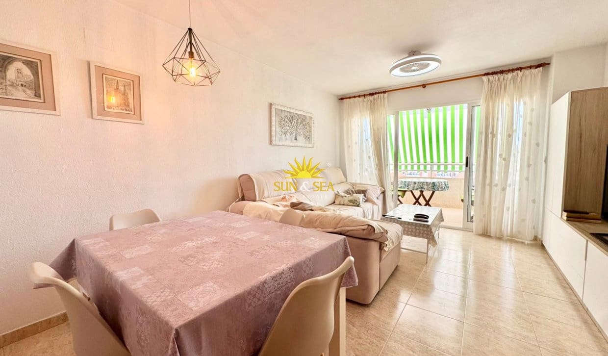 2 bedroom Apartment for holiday rental in Alicante / Alacant city with pool garage - € 1,100 (Ref: 9948686)