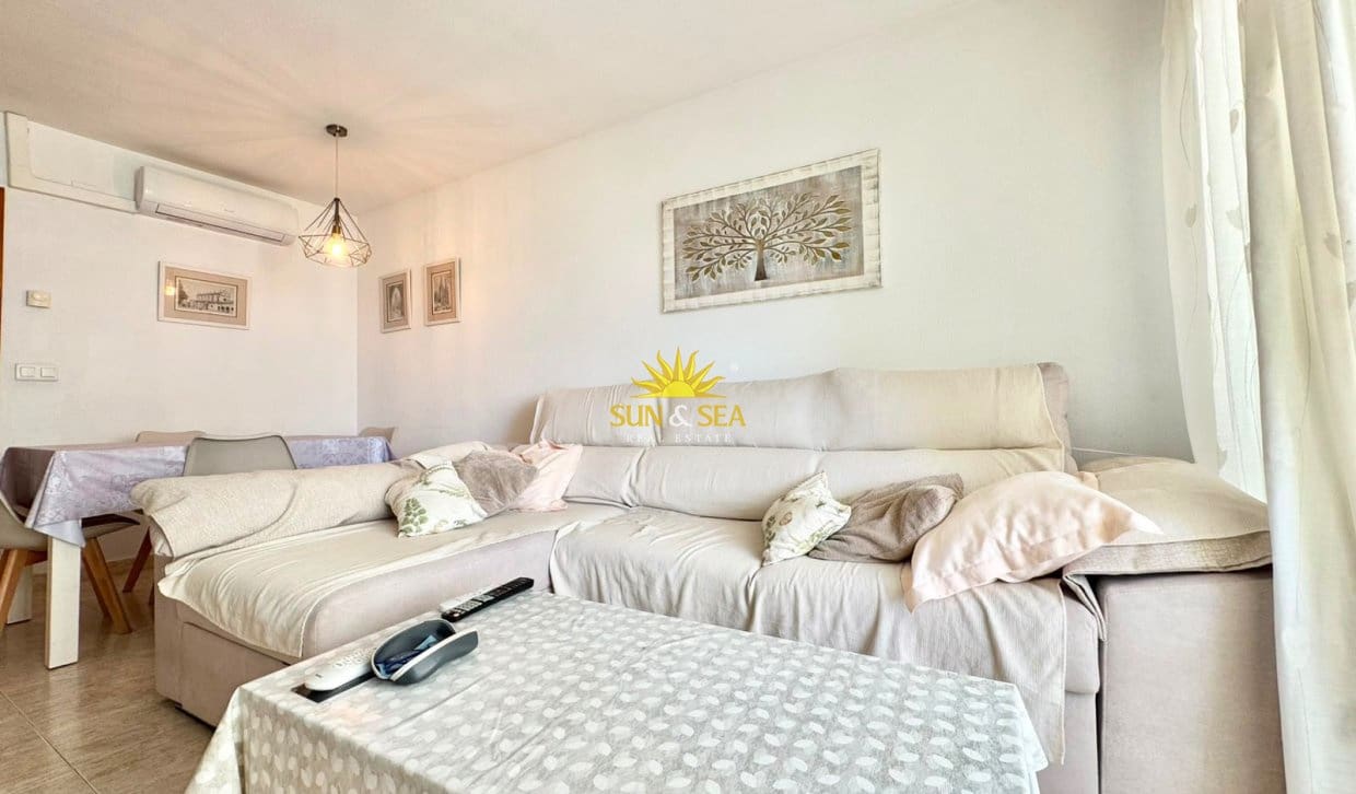 2 bedroom Apartment for holiday rental in Alicante / Alacant city with pool garage - € 1,100 (Ref: 9948686)